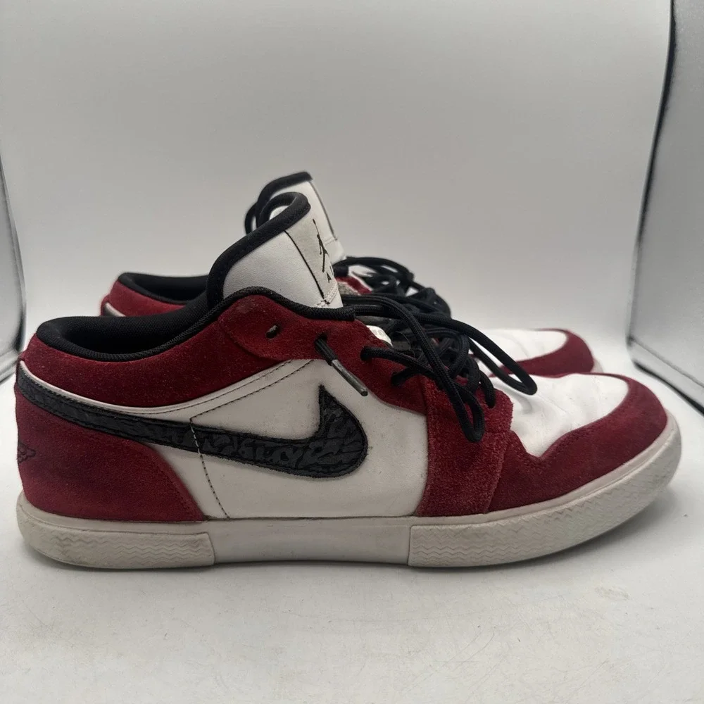 Nike Air Jordan 1 Retro V.1 Gym Red White Black Men's Size 10.5 2012 OG Low